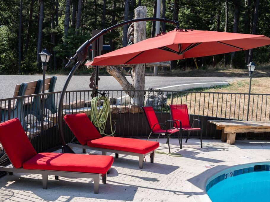 Stonegate Lodge King Bed, Wifi, 50In Roku Tv, Salt Water Pool Room #108 Eureka Springs Exterior photo